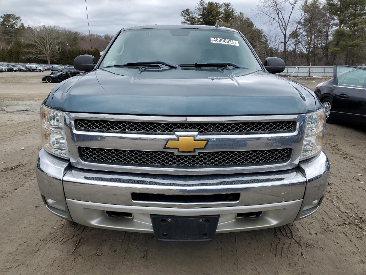 2012 Chevrolet Silverado - Image 5