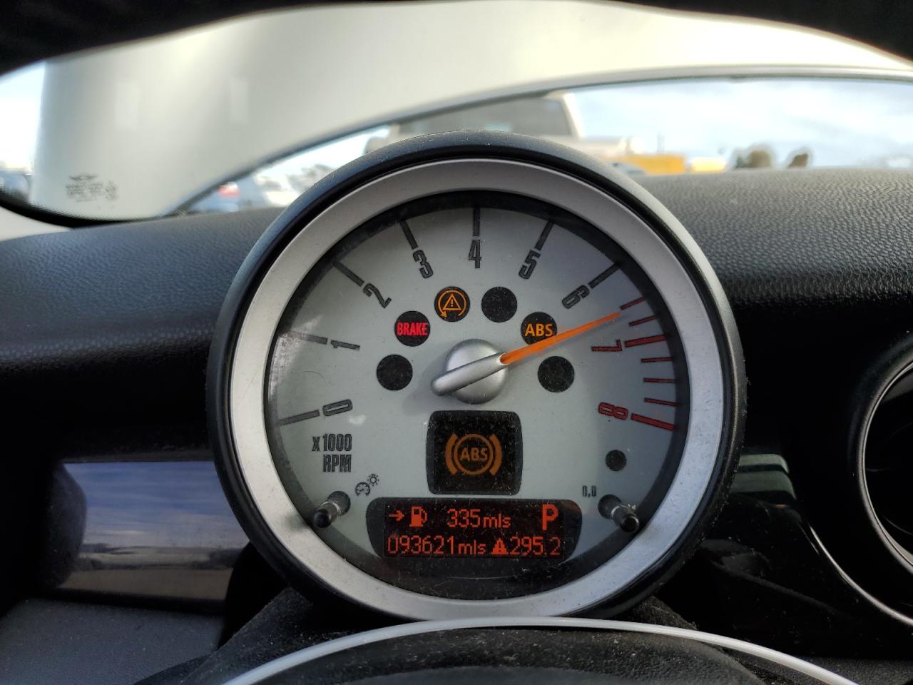2009 MINI Cooper - Image 9