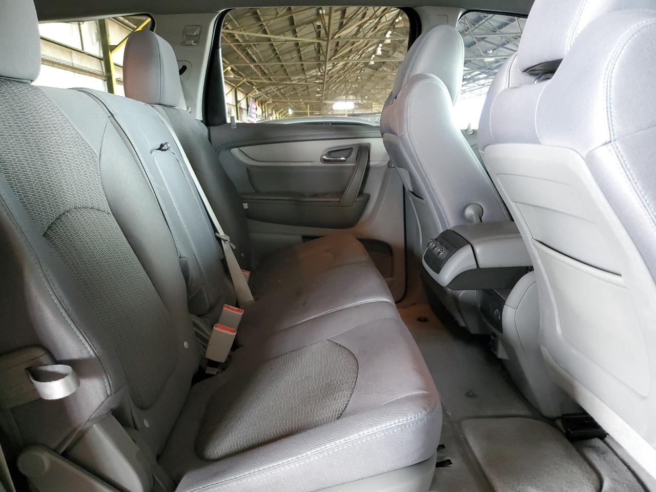 2014 Chevrolet Traverse - Image 11