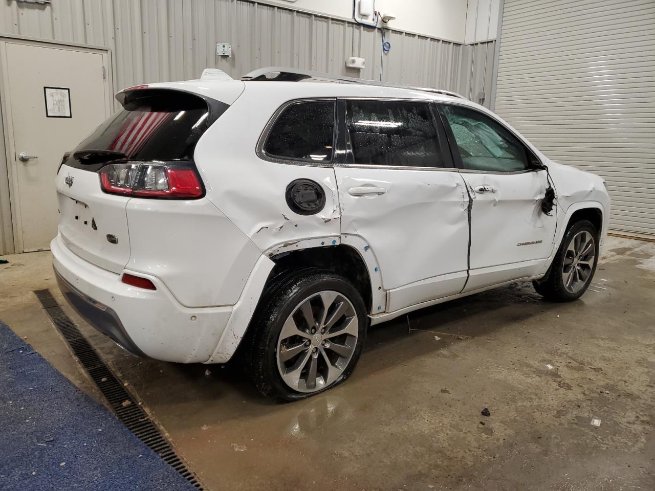 2019 Jeep Cherokee - Image 3