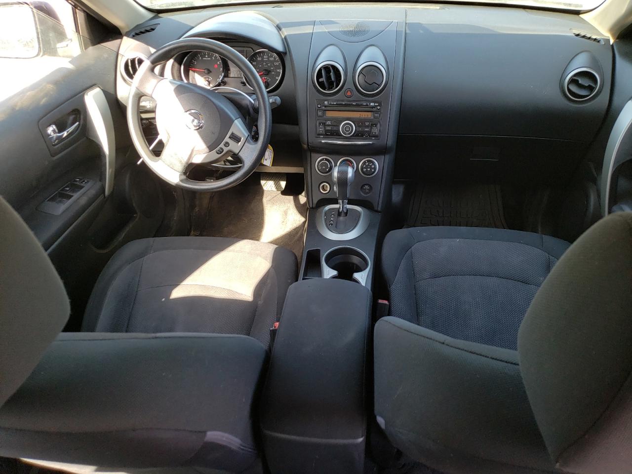2011 Nissan Rogue - Image 8