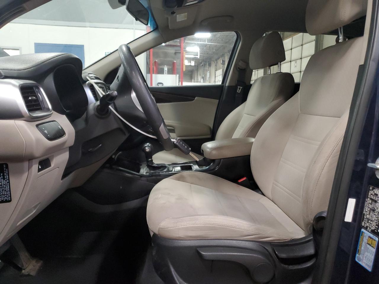 2017 Kia Sorento - Image 7