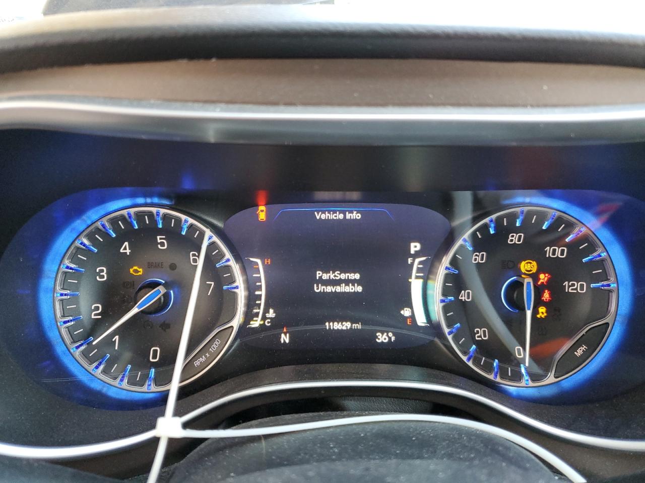 2017 Chrysler Pacifica - Image 9