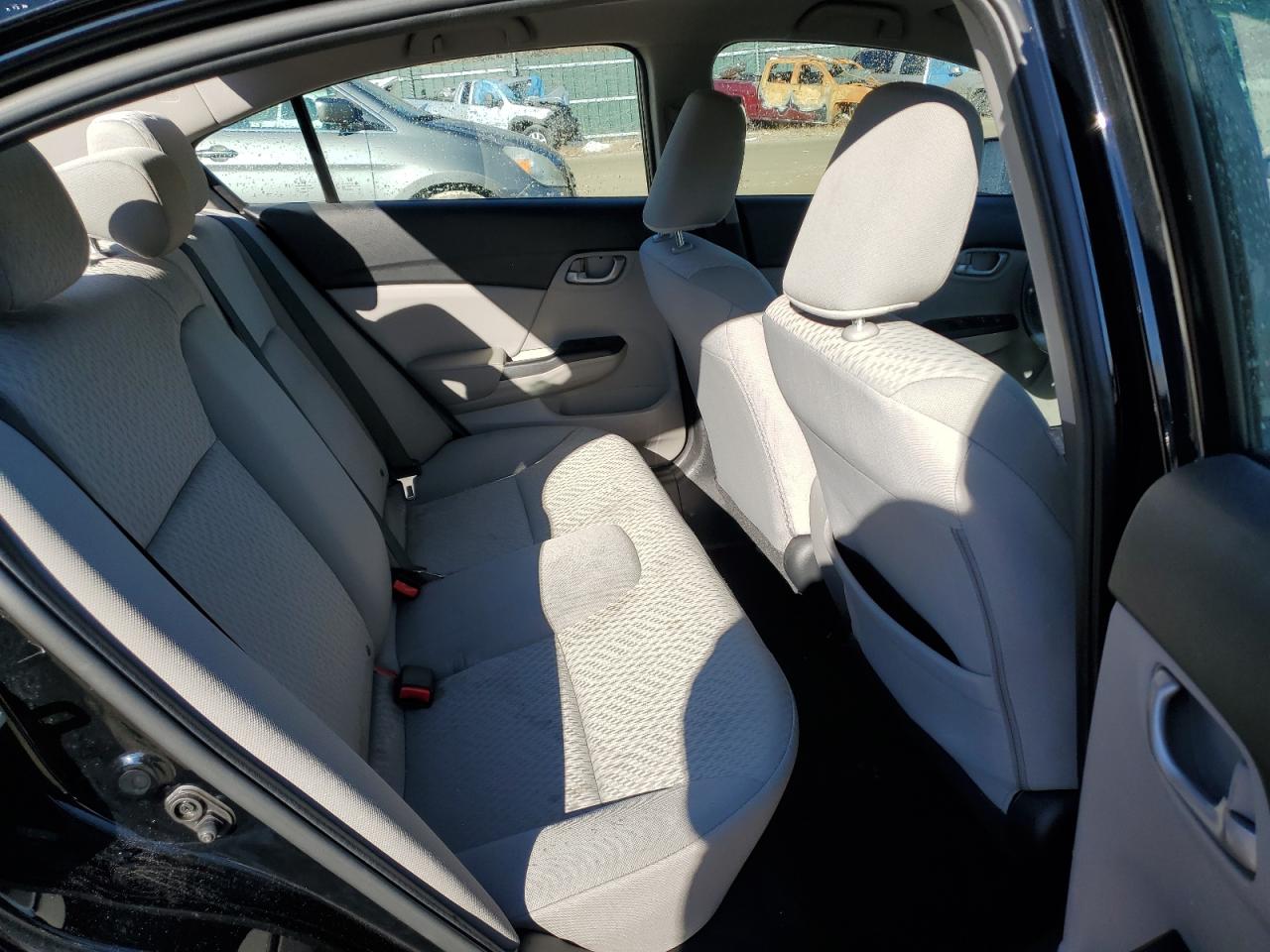 2015 Honda Civic - Image 10