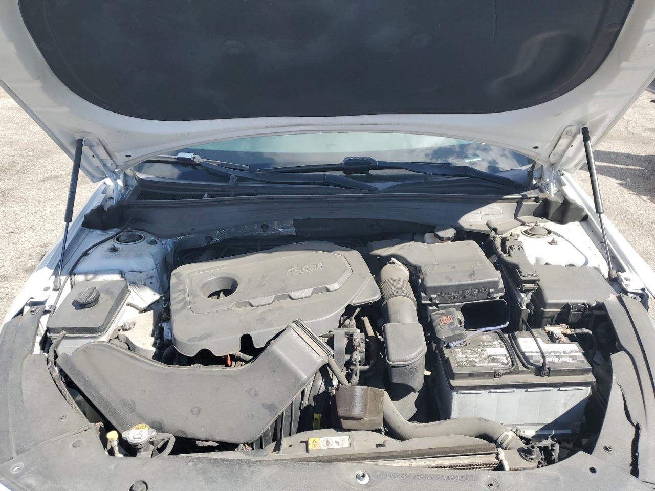 2016 Kia Optima - Image 12