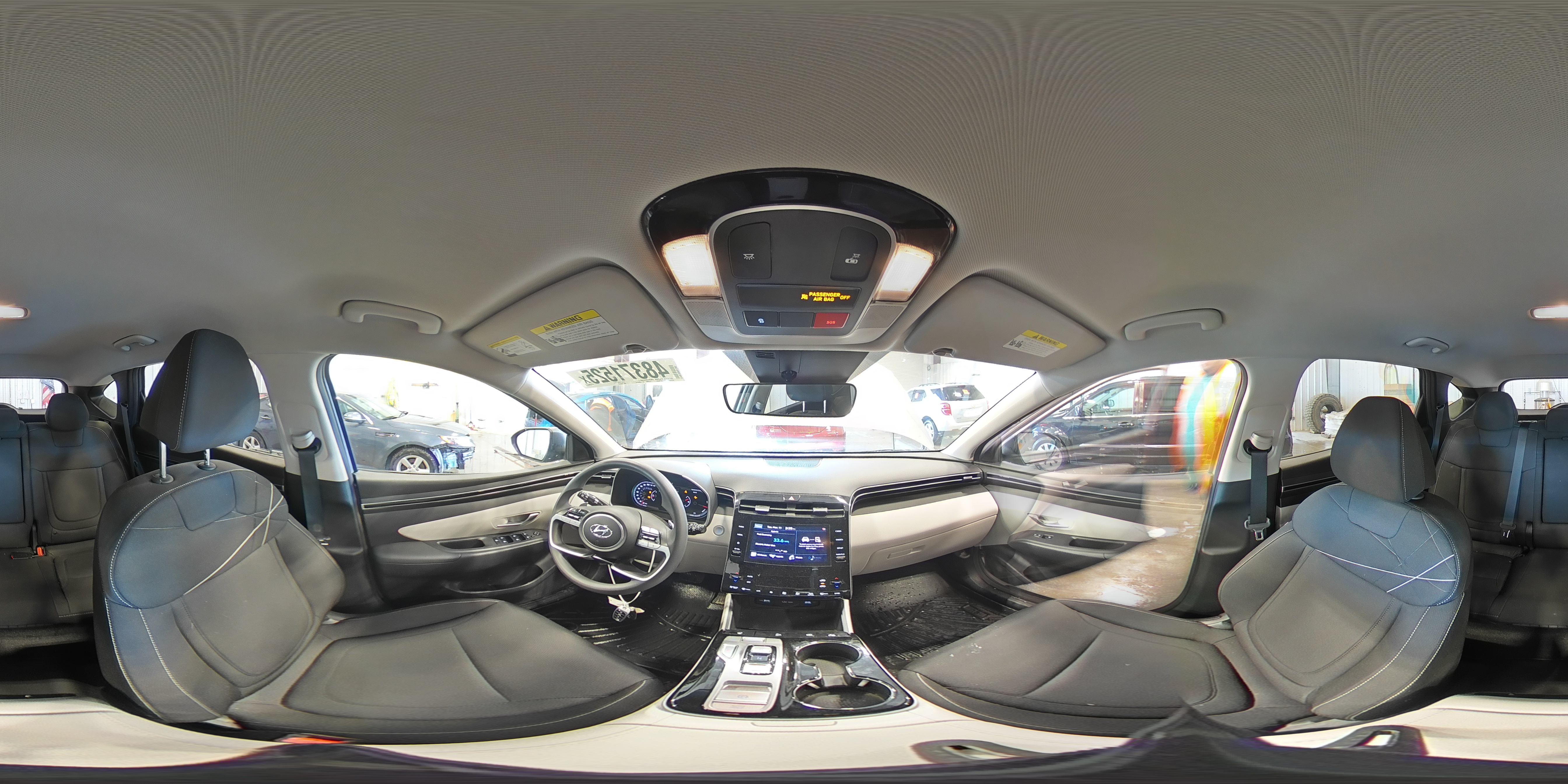 2022 Hyundai Tucson - Image 16