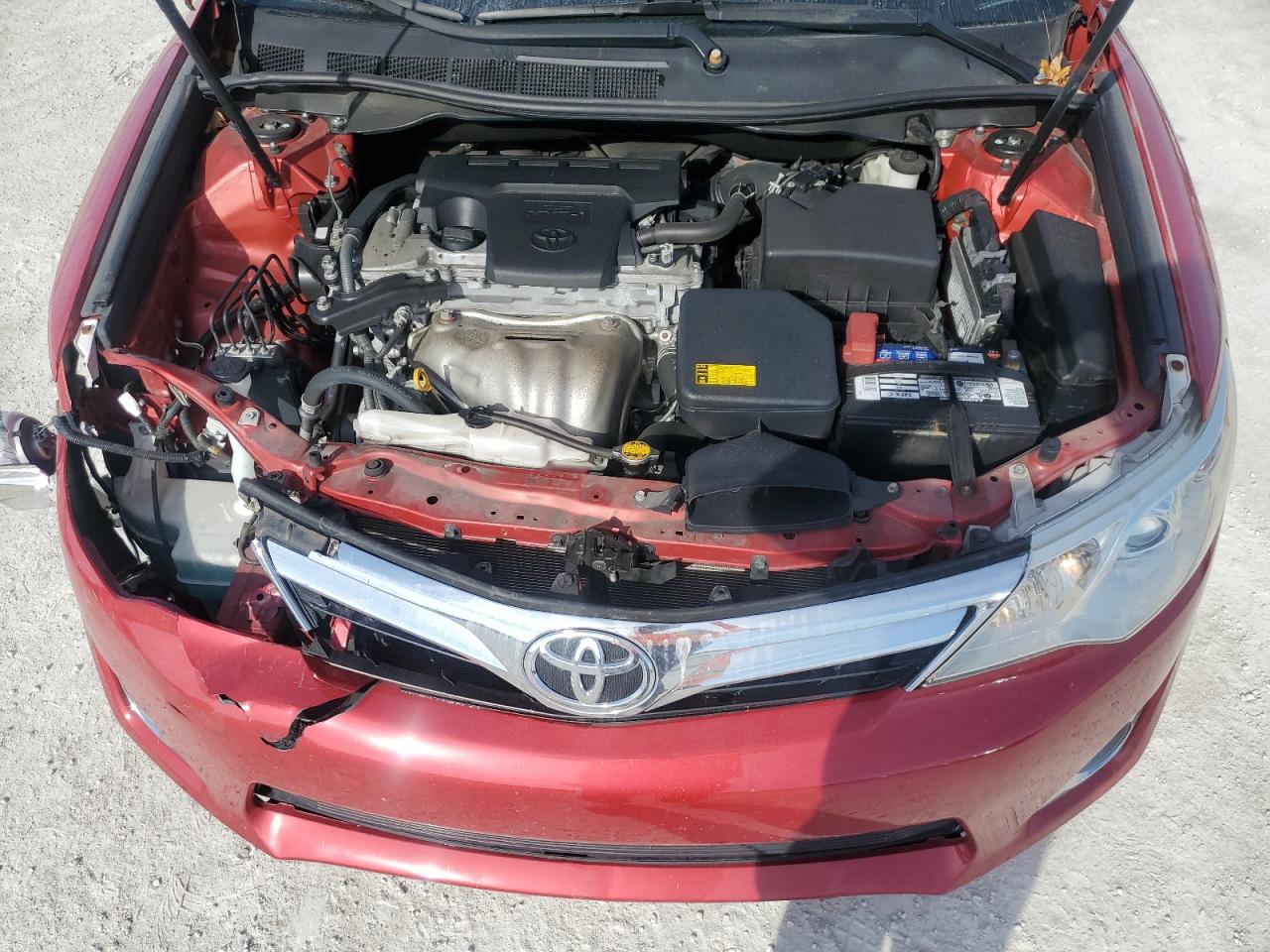 2012 Toyota Camry - Image 11