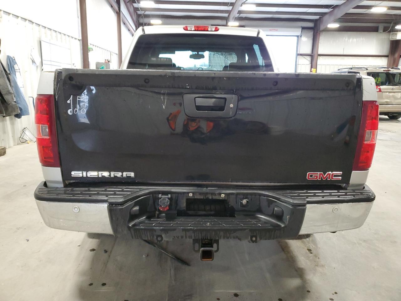 2011 Chevrolet Silverado - Image 6