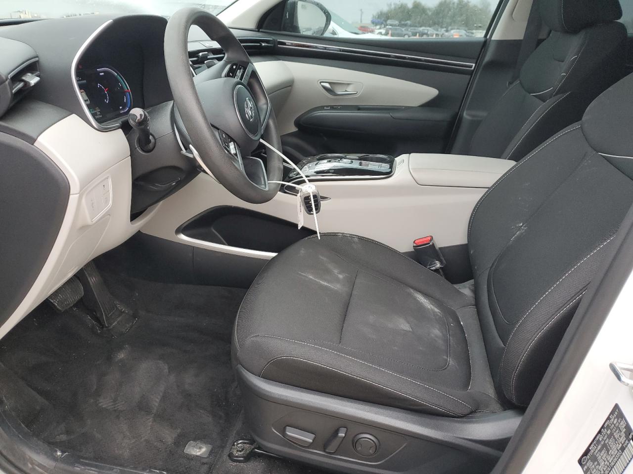 2022 Hyundai Tucson - Image 7