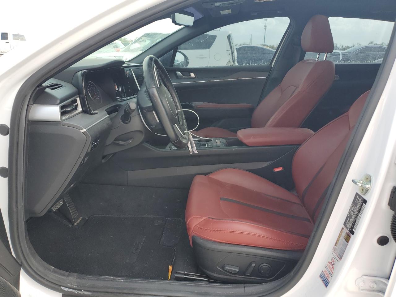 2023 Kia K5 - Image 7