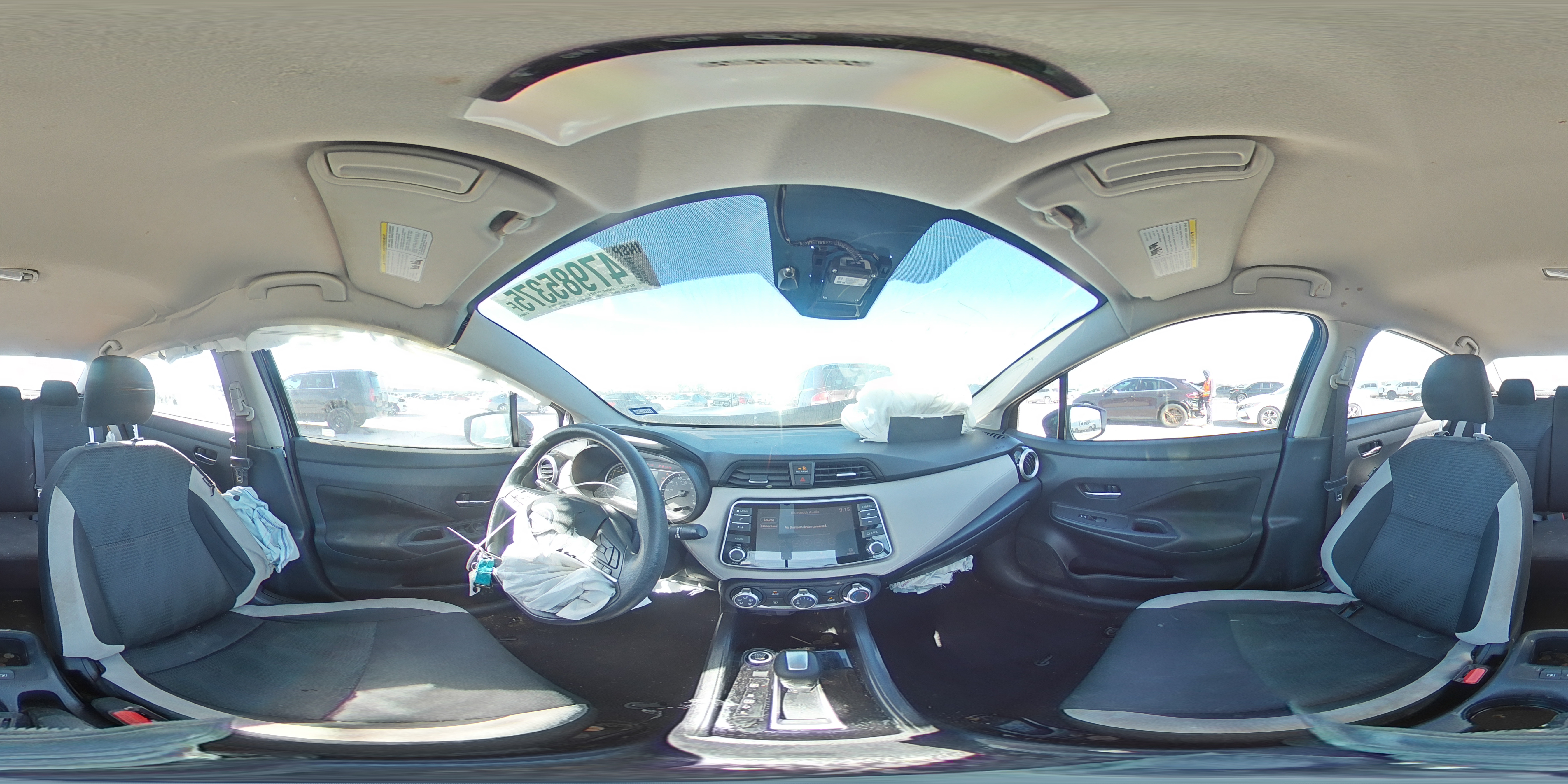 2021 Nissan Versa - Image 13