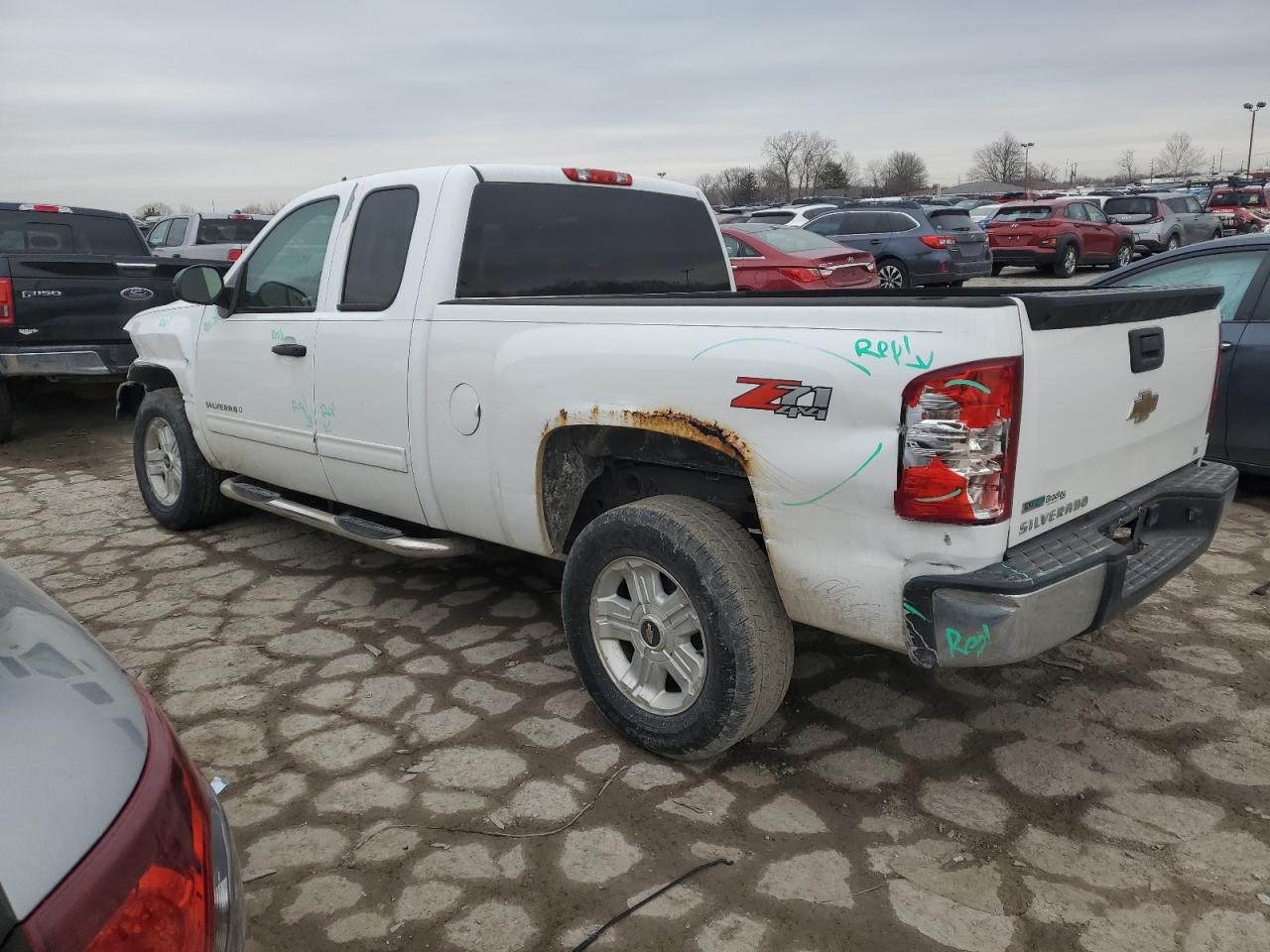 2011 Chevrolet Silverado - Image 2