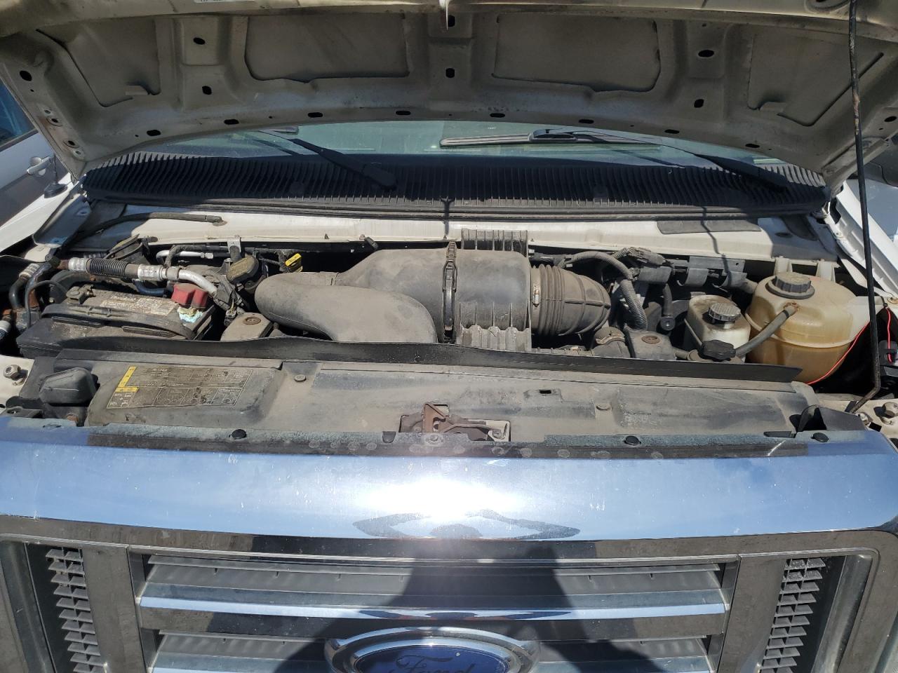 2012 Ford Econoline - Image 12