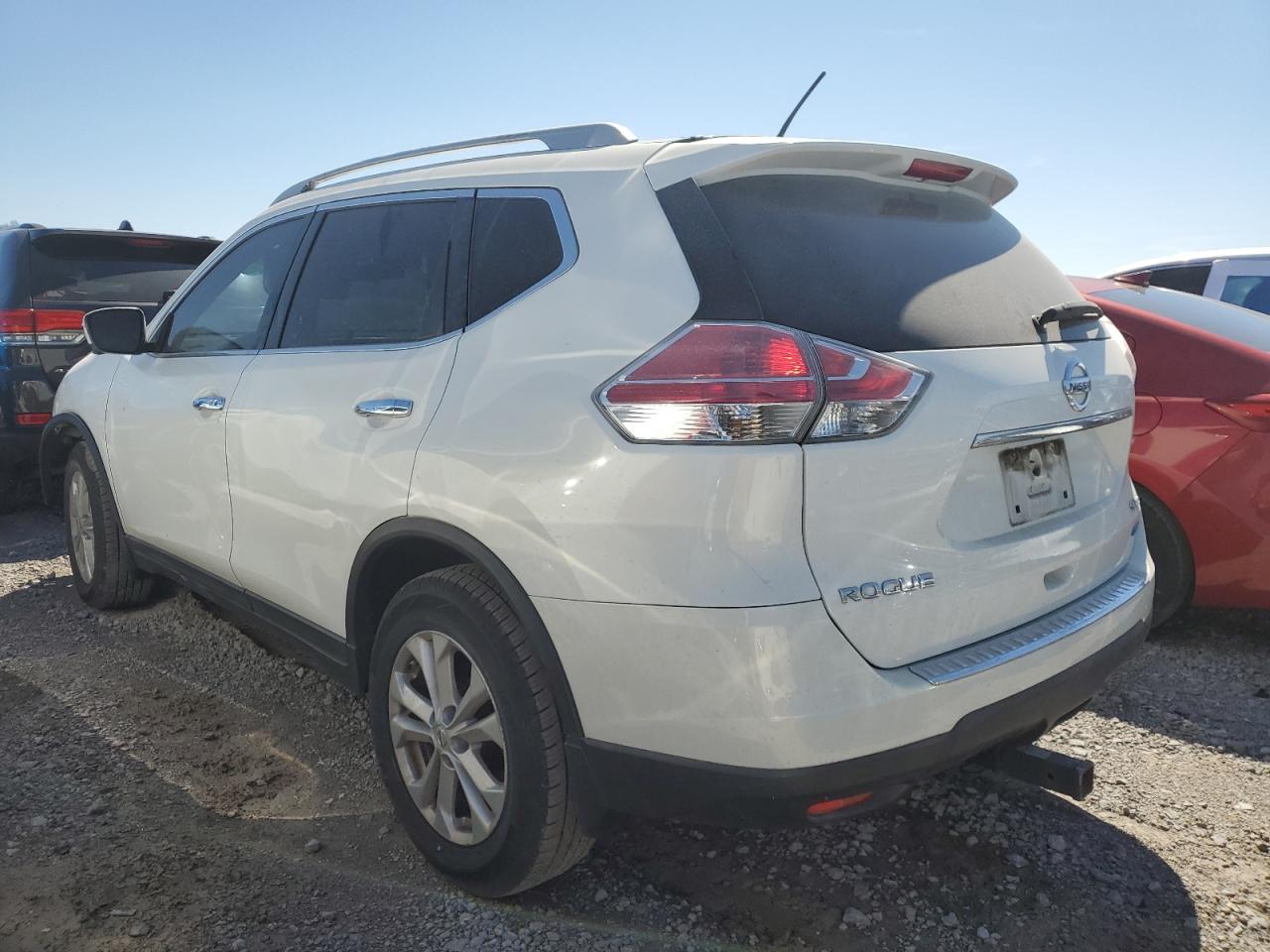 2014 Nissan Rogue - Image 2