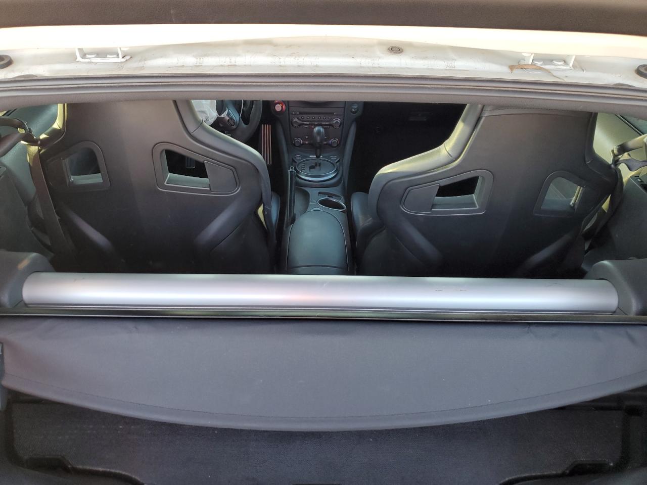 2018 Nissan 370Z - Image 11