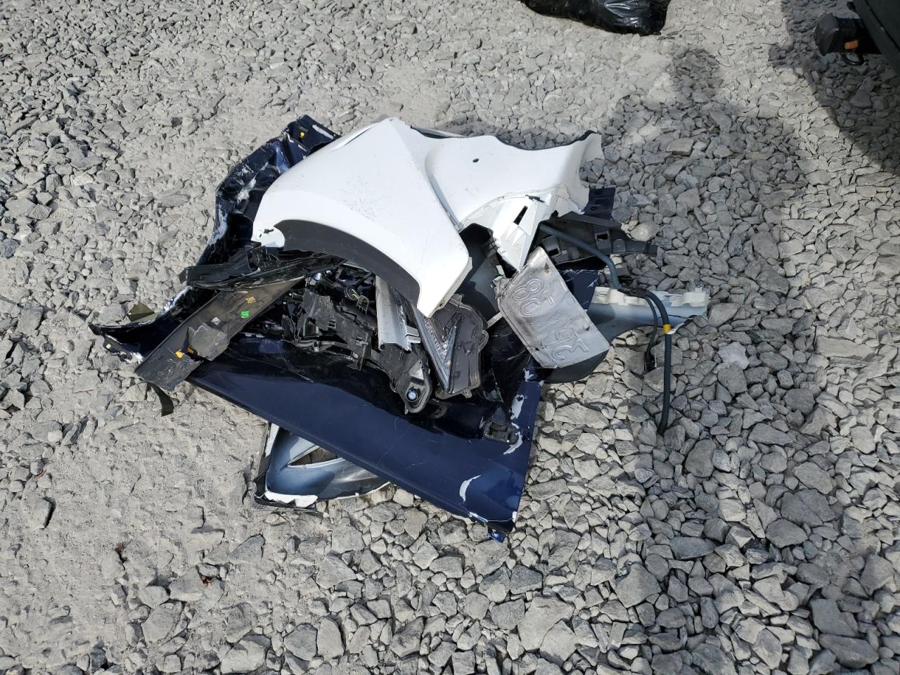 2015 Toyota Highlander - Image 13