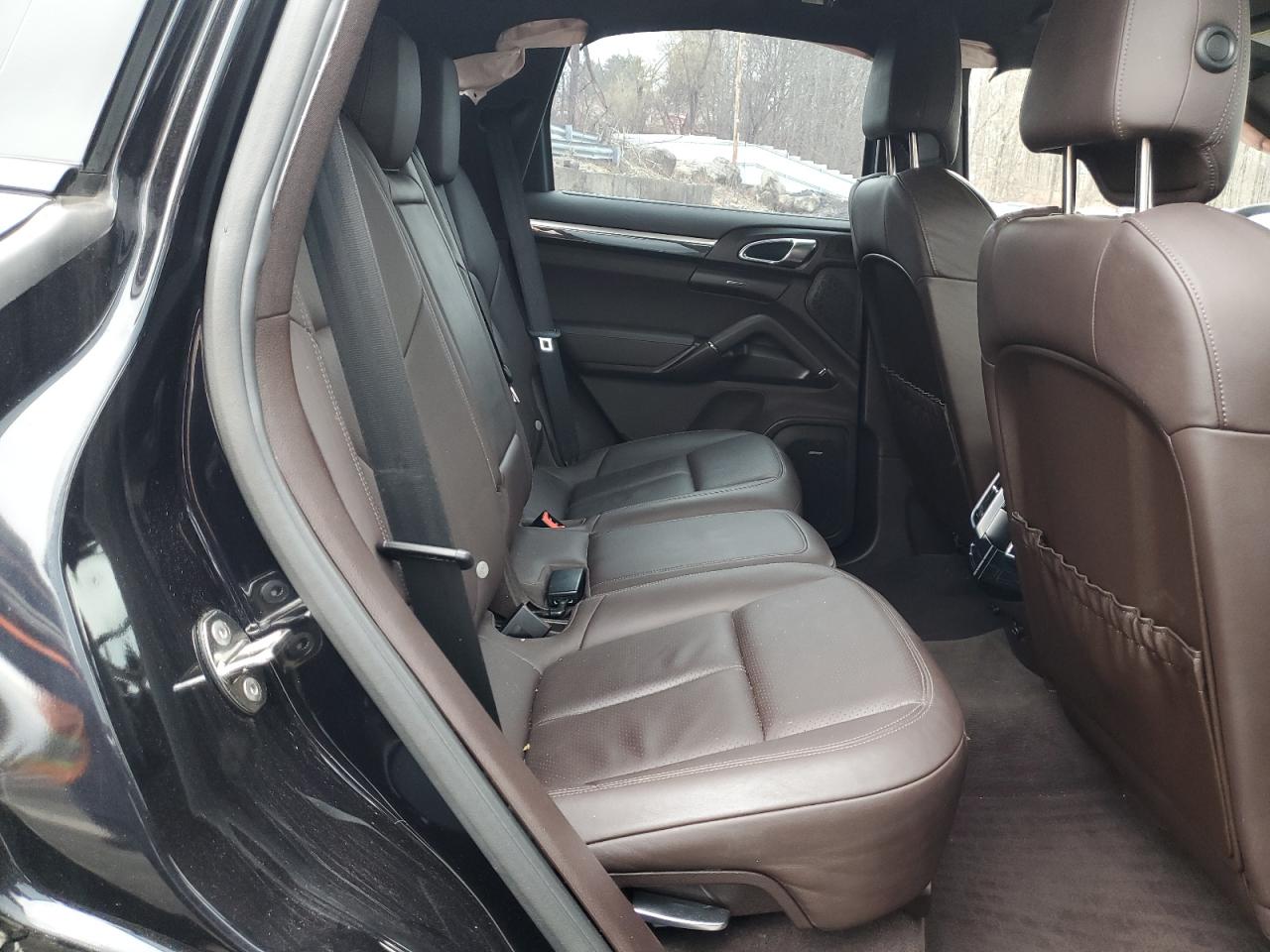 2011 Porsche Cayenne VIN: WP1AA2A29BLA02083 Lot: 49099575