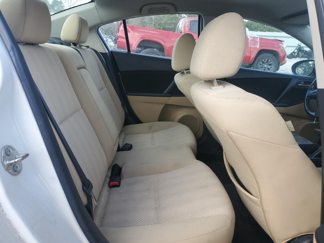 2010 Mazda 3 - Image 10