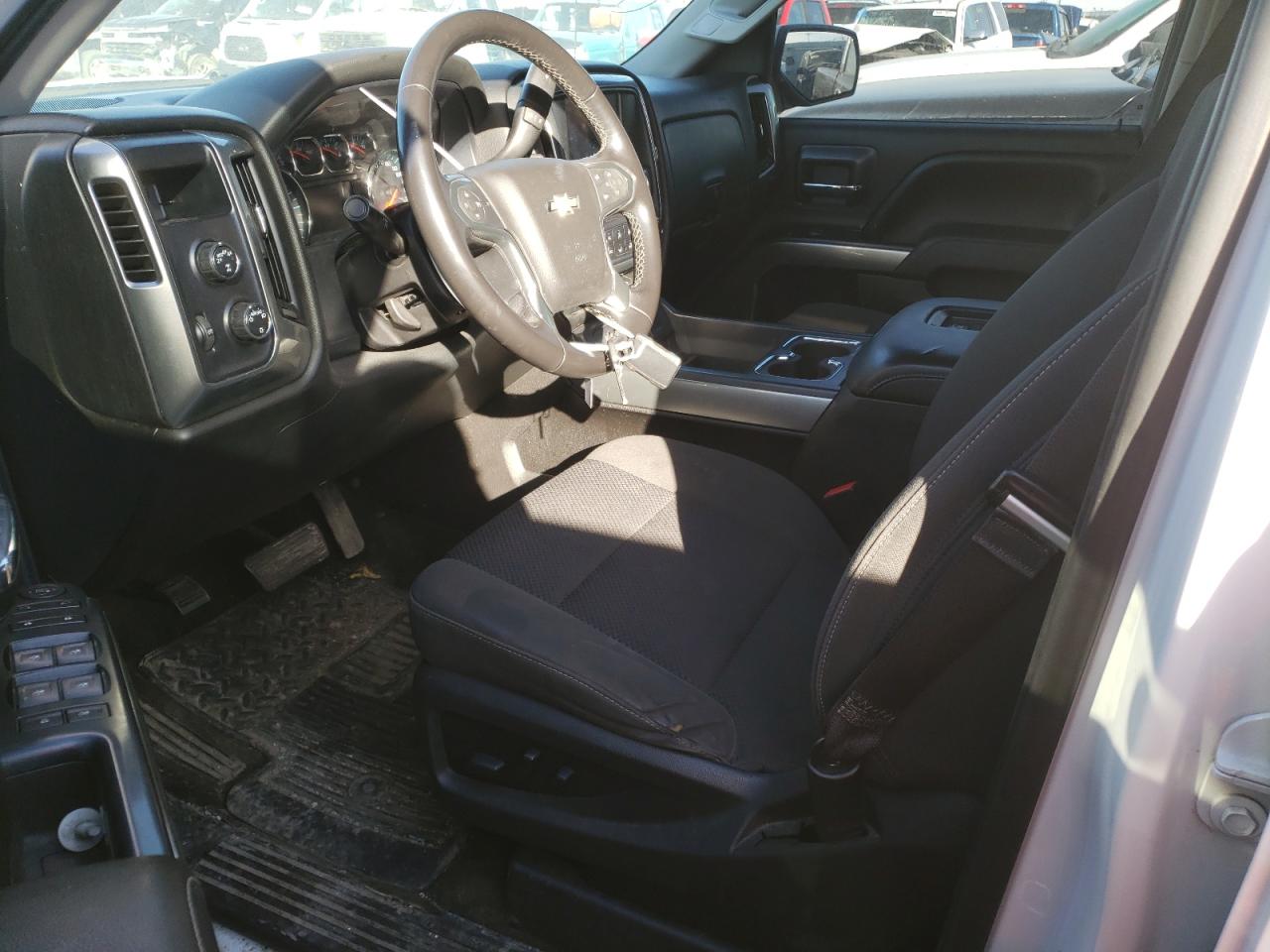 2017 Chevrolet Silverado - Image 7