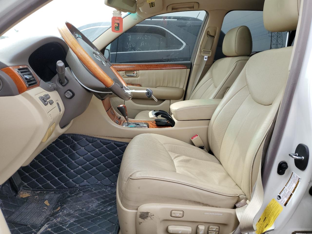 2005 Lexus LS - Image 7