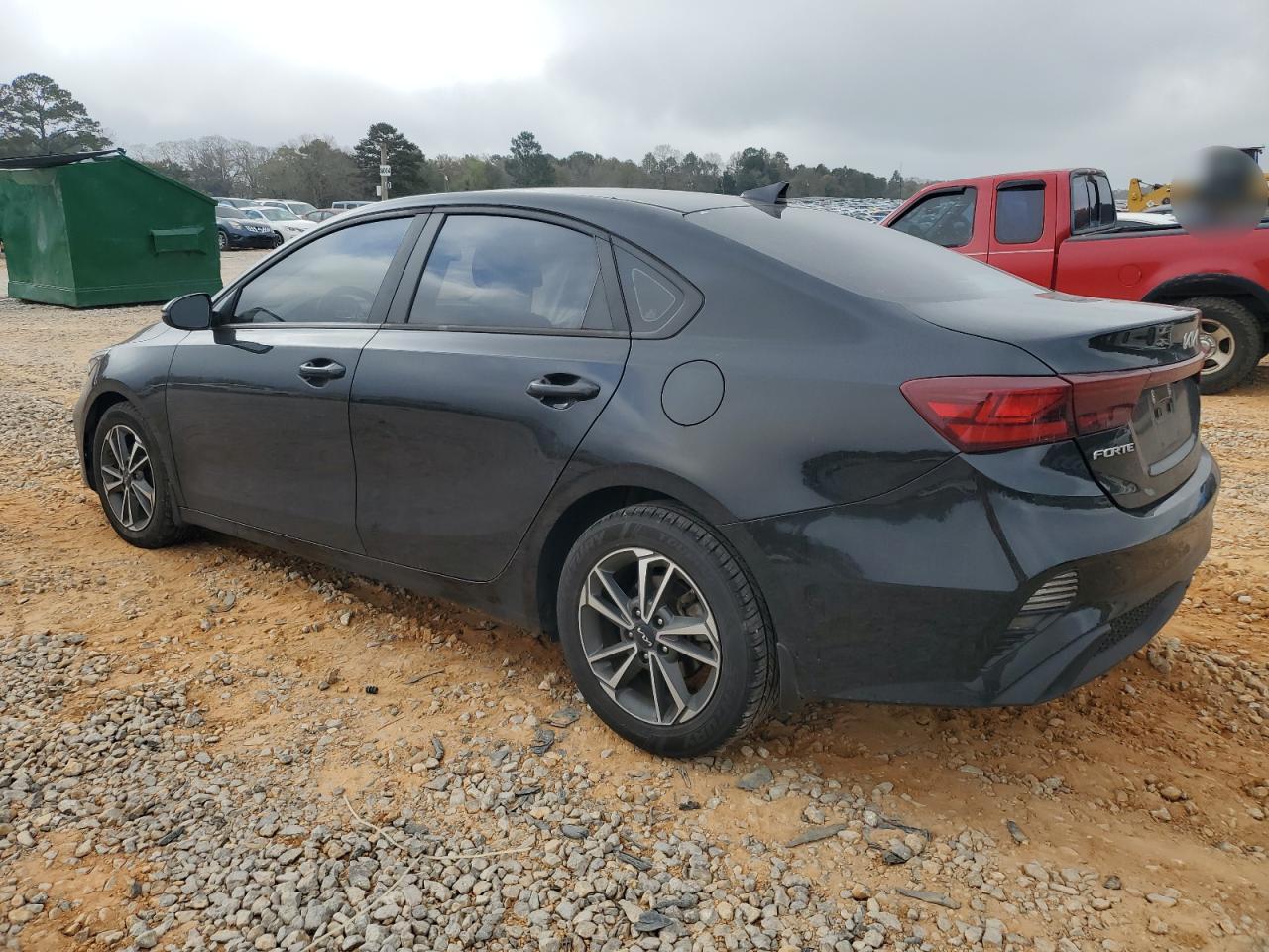 2022 Kia Forte - Image 2