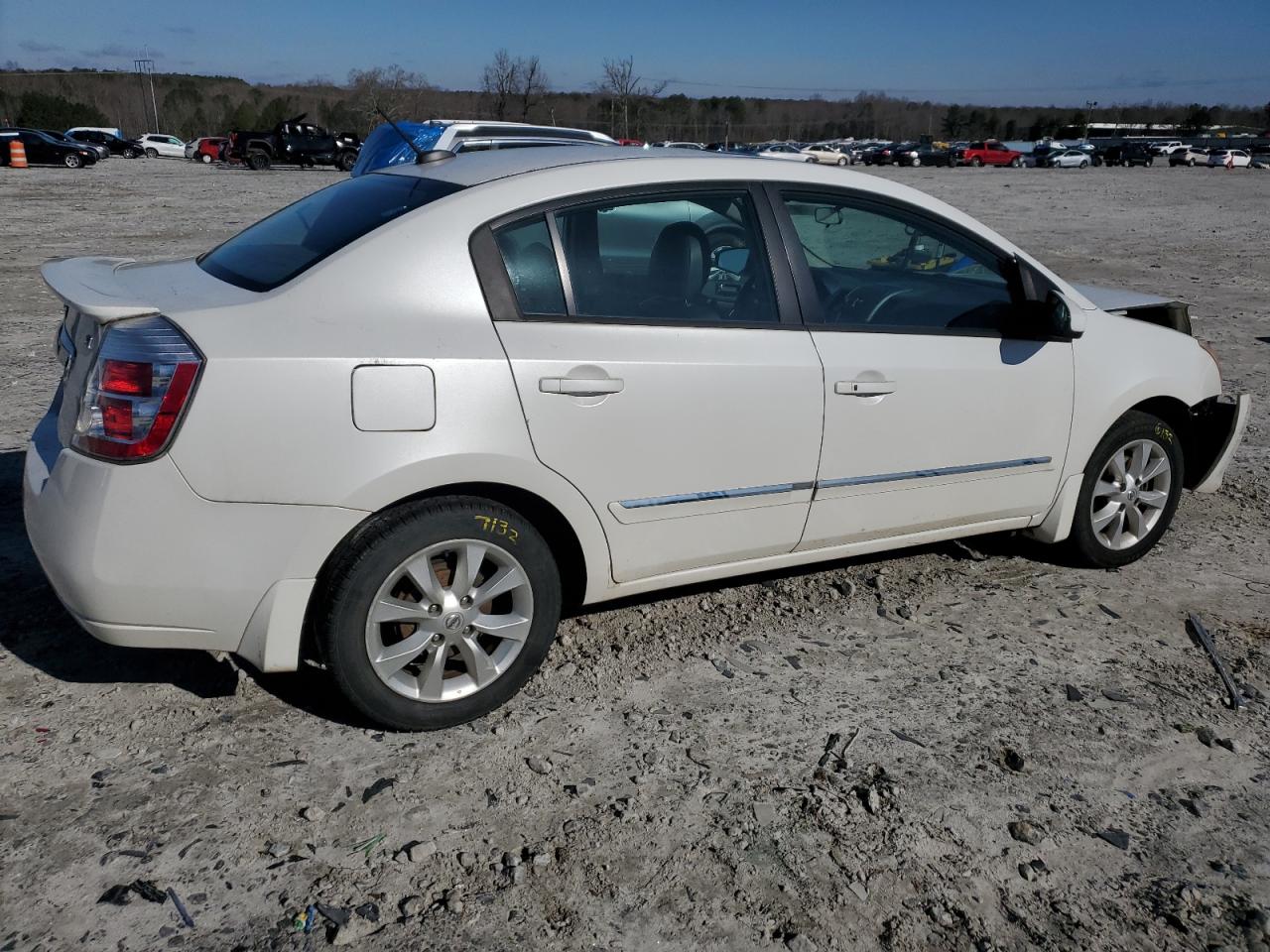 2012 Nissan Sentra - Image 3