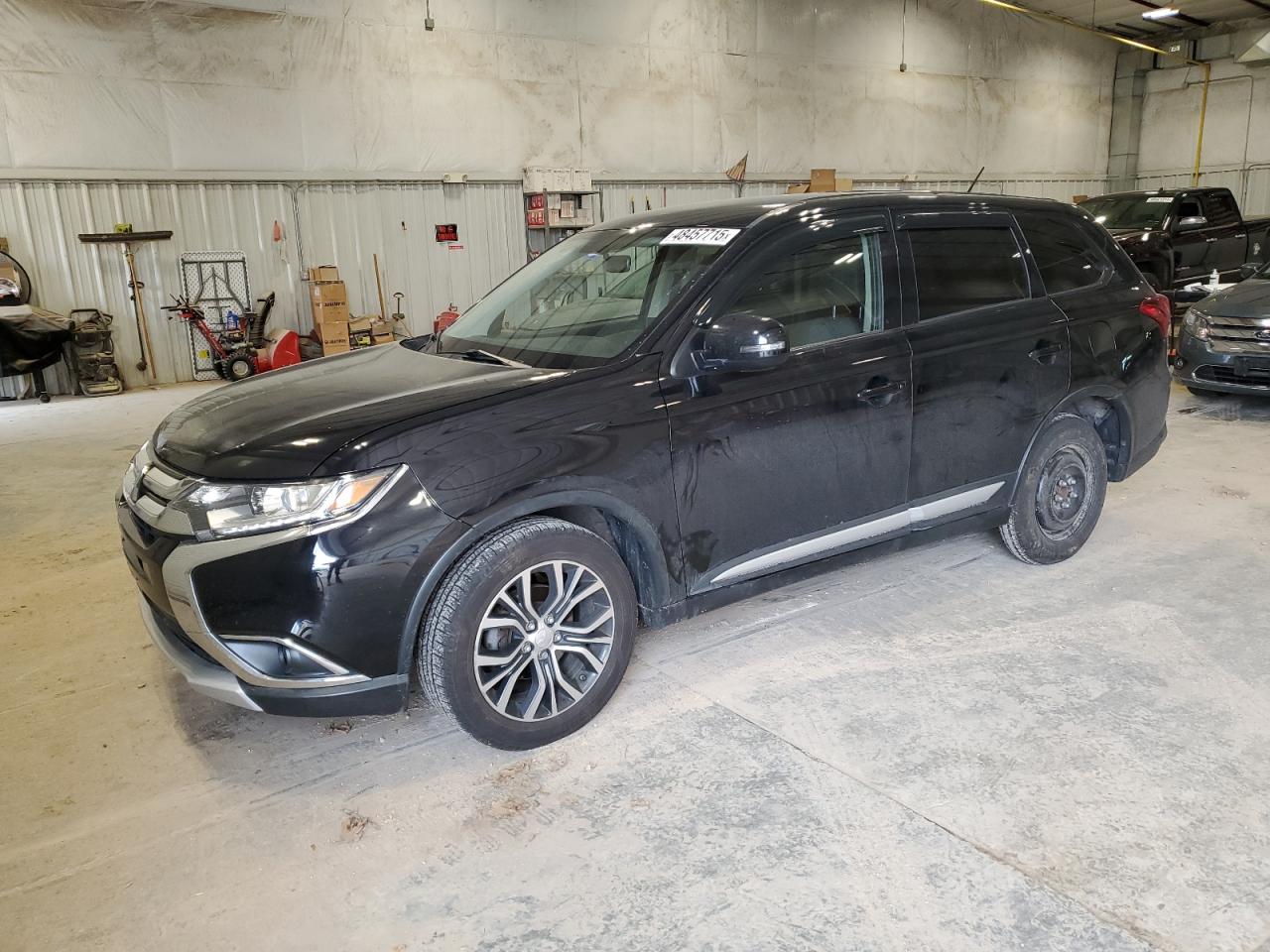 2016 Mitsubishi Outlander - Image 1