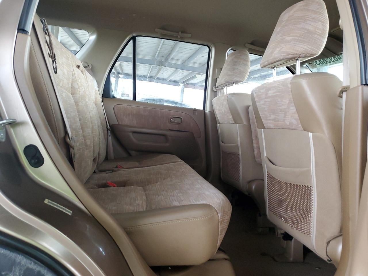 2004 Honda CR-V - Image 10