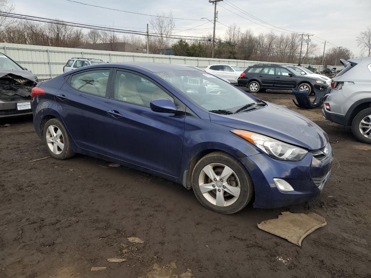 2013 Hyundai Elantra - Image 4