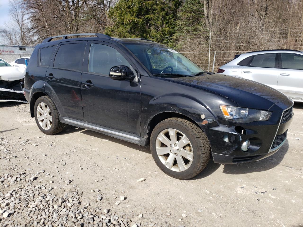 2012 Mitsubishi Outlander - Image 4