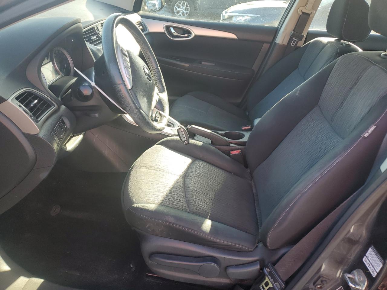 2014 Nissan Sentra - Image 7