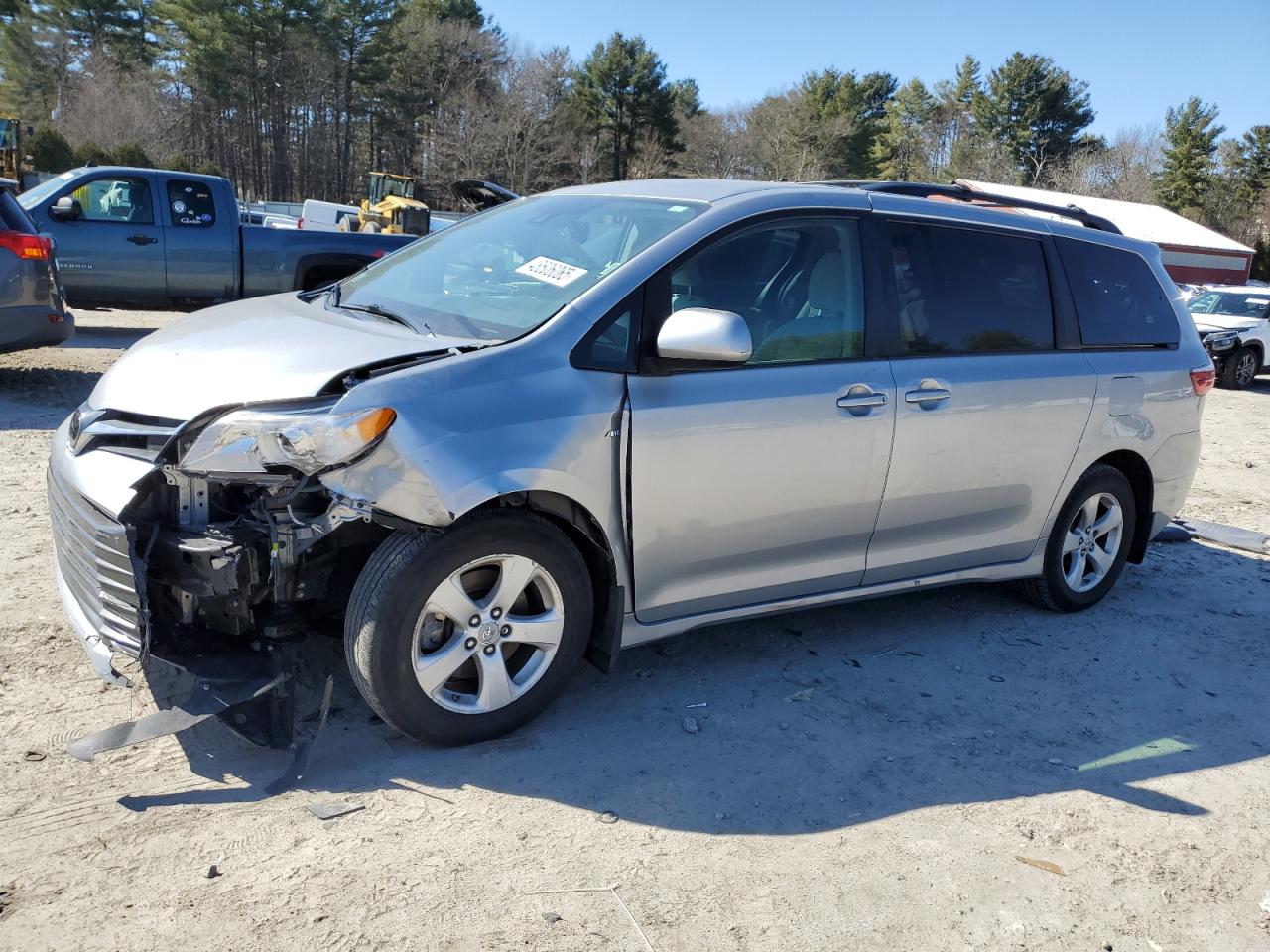 2018 Toyota Sienna - Image 1