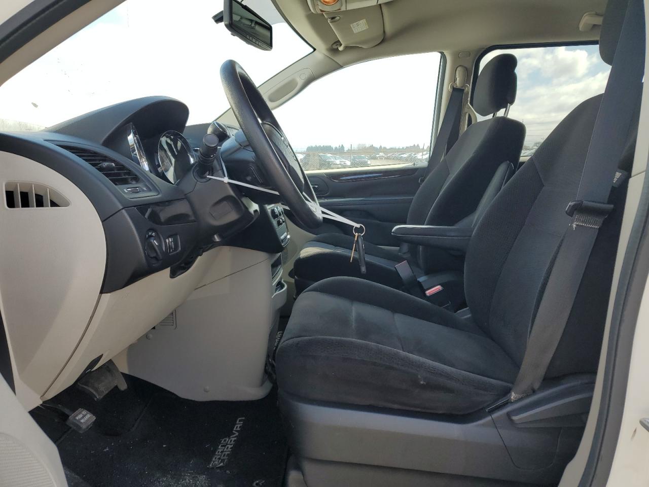 2013 Dodge Caravan - Image 7