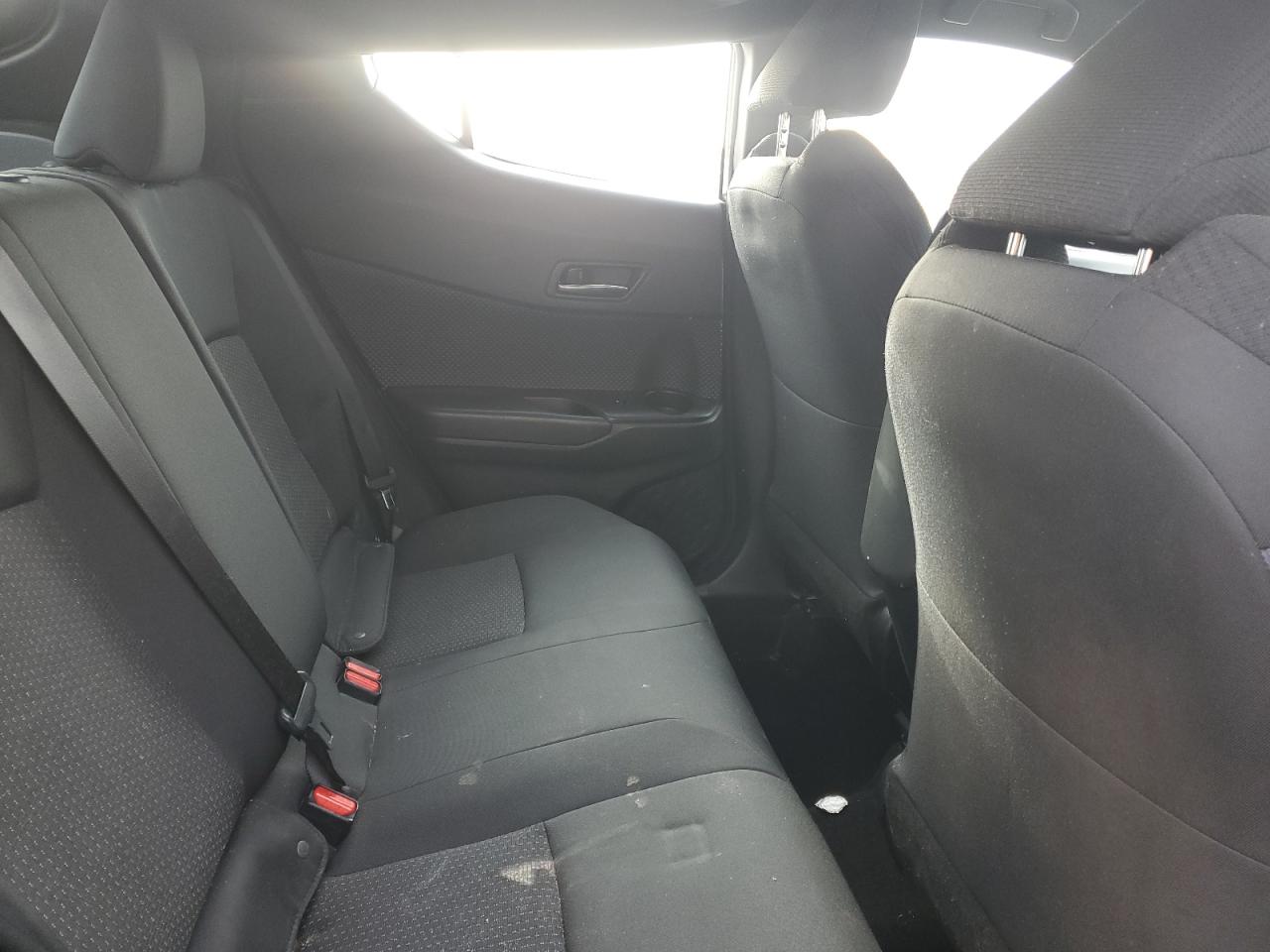 2018 Toyota C-HR - Image 11