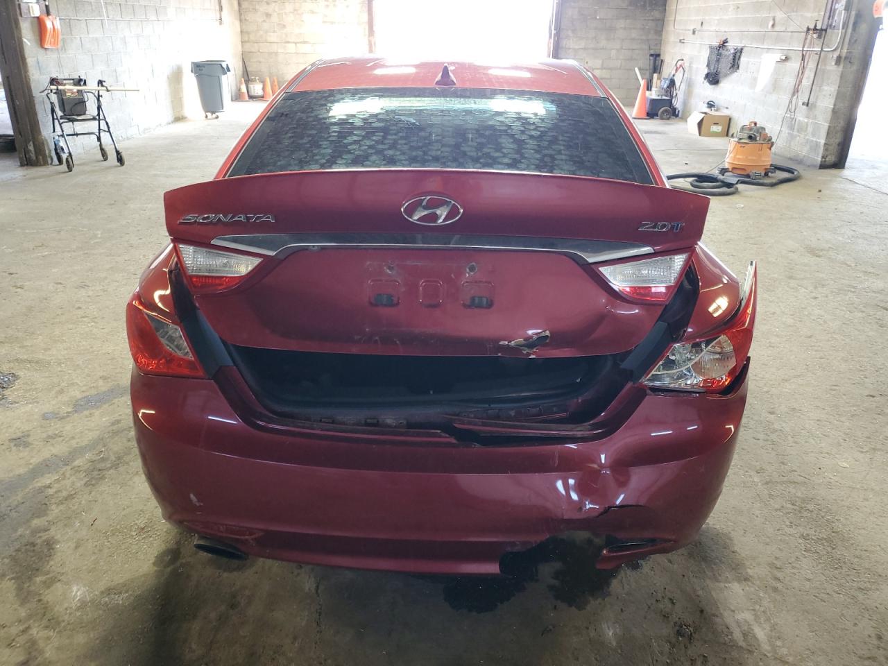 2011 Hyundai Sonata - Image 6