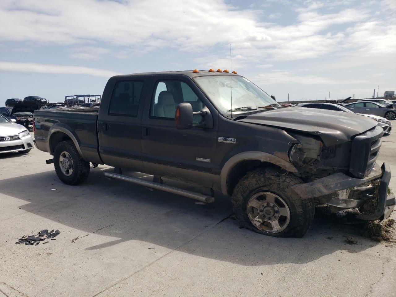 2006 Ford F250 - Image 4