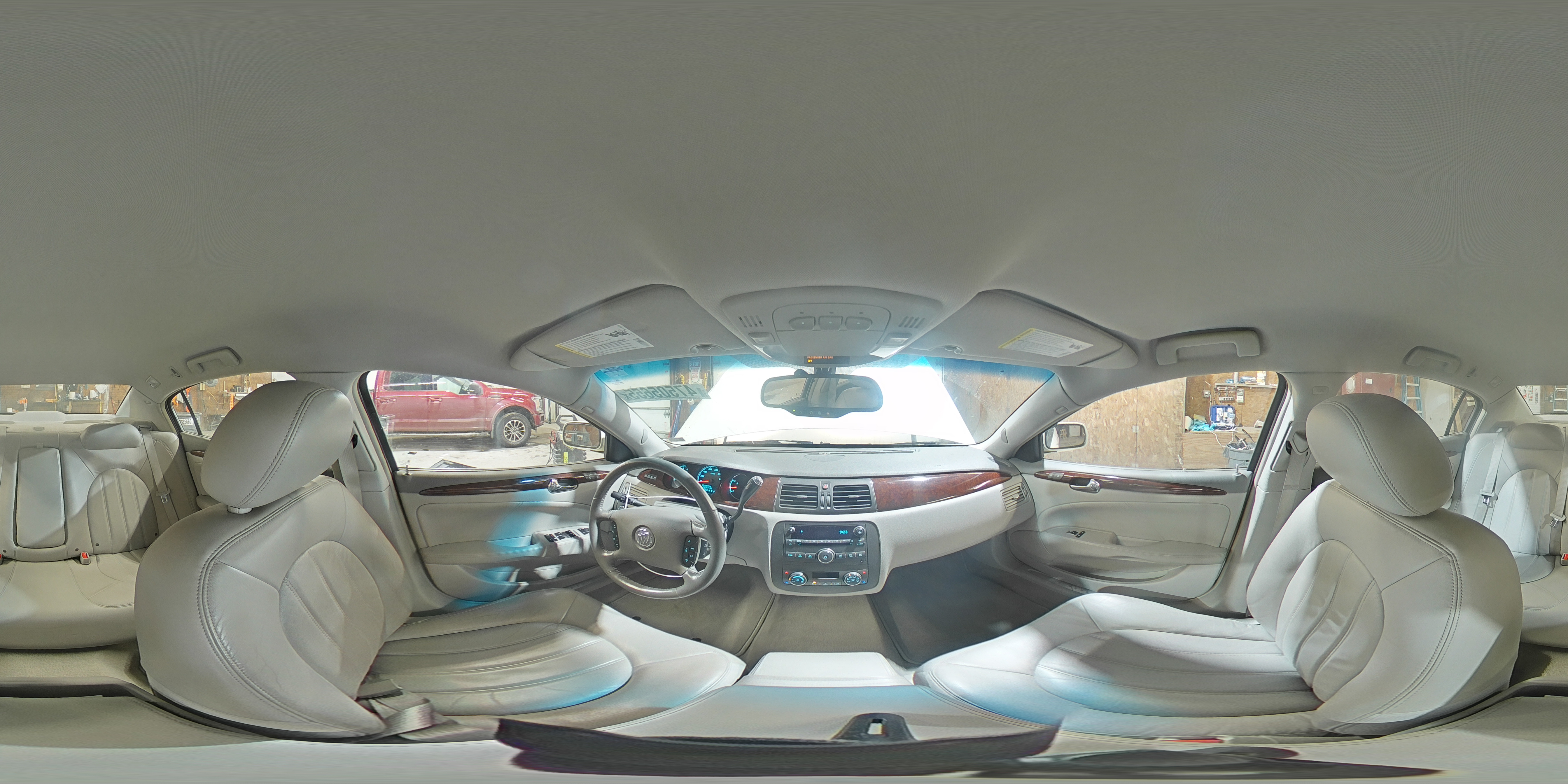 2011 Buick Lucerne - Image 12