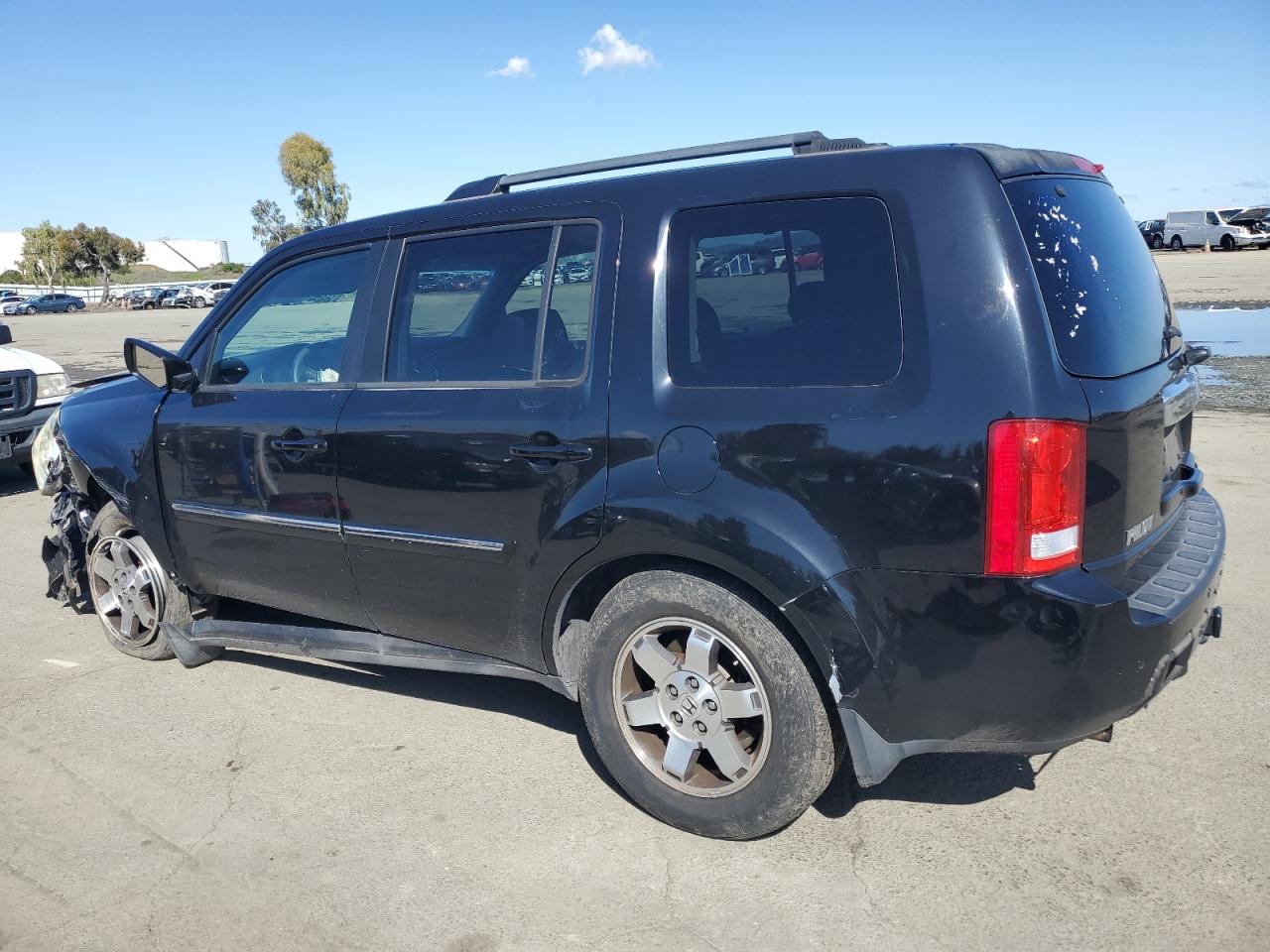 2010 Honda Pilot - Image 2