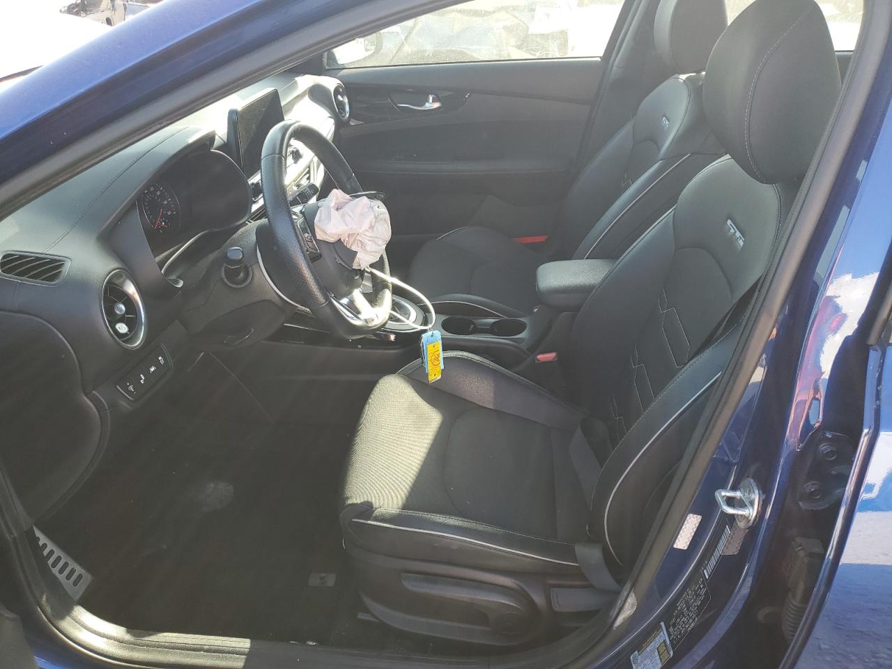 2021 Kia Forte - Image 7