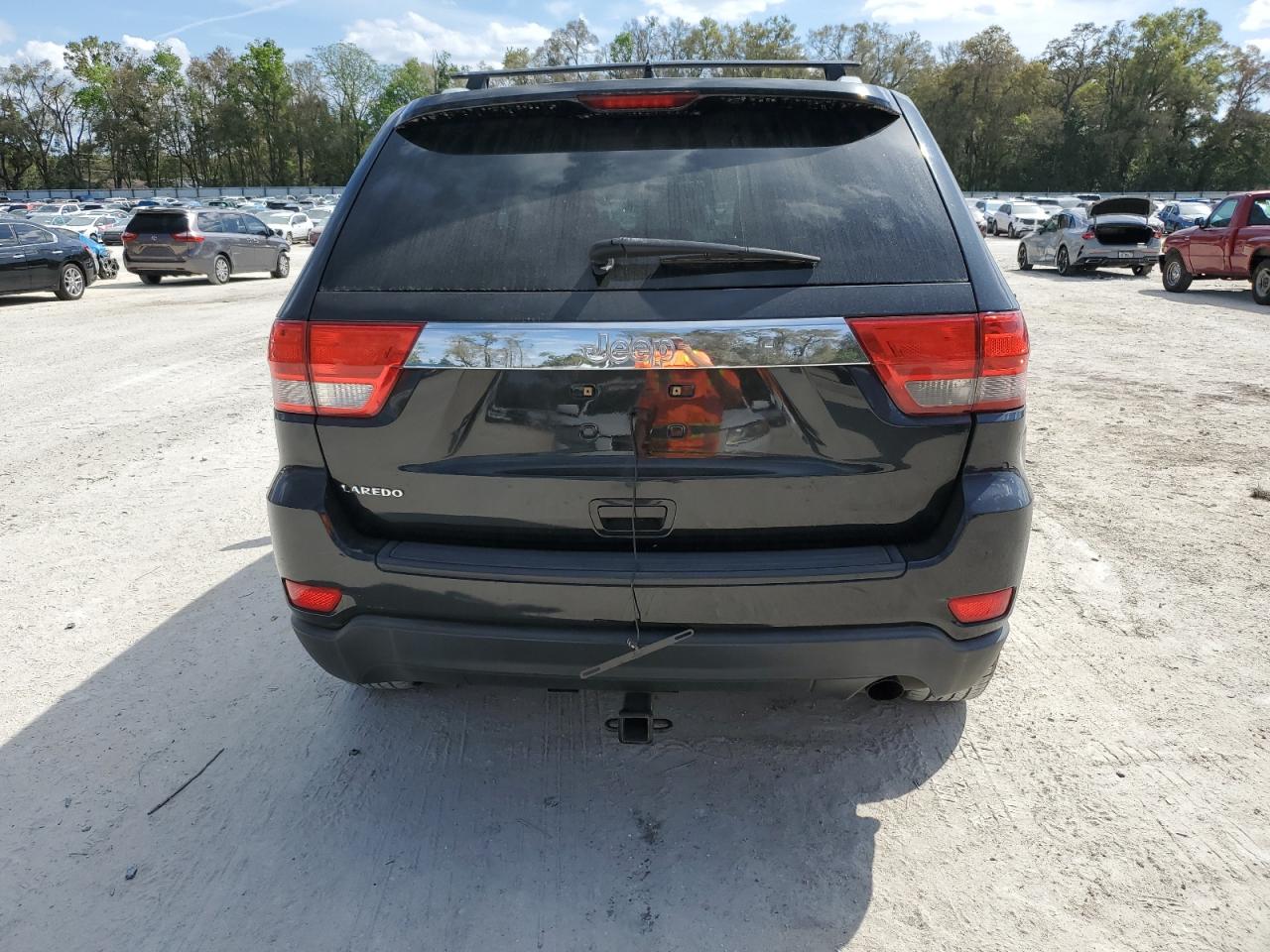 2011 Jeep Grand Cherokee - Image 6