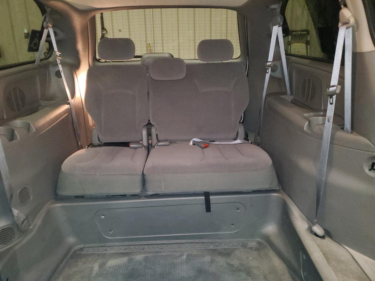 2007 Dodge Caravan - Image 10