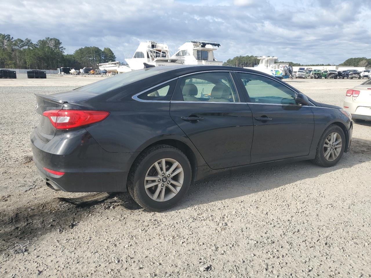 2017 Hyundai Sonata - Image 3