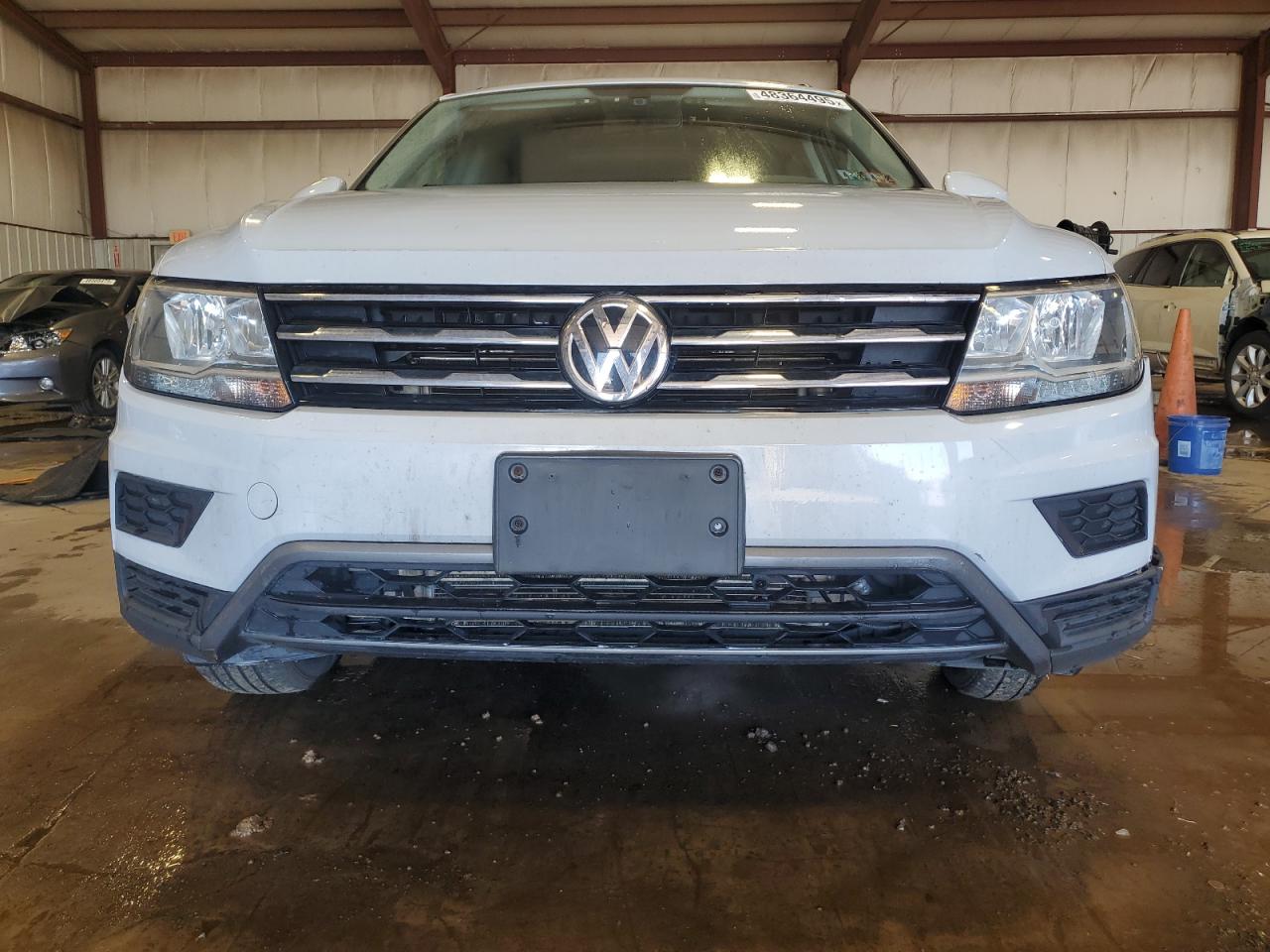 2018 Volkswagen Tiguan - Image 5
