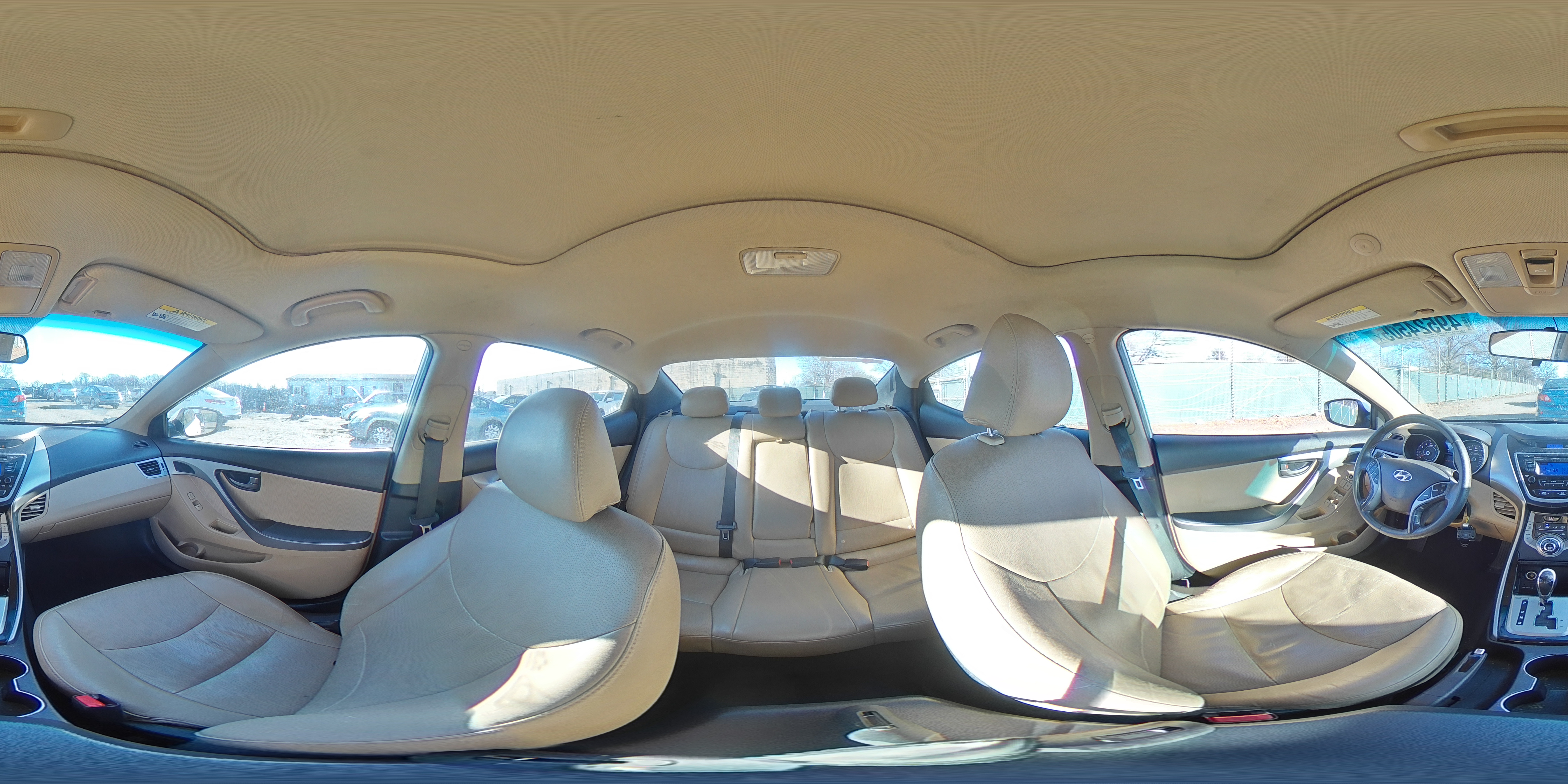 2013 Hyundai Elantra - Image 13