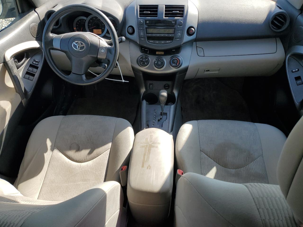2011 Toyota RAV 4 - Image 8