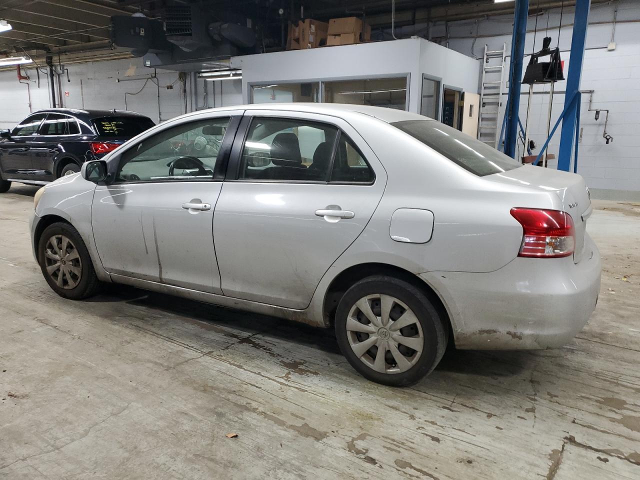 2008 Toyota Yaris - Image 2