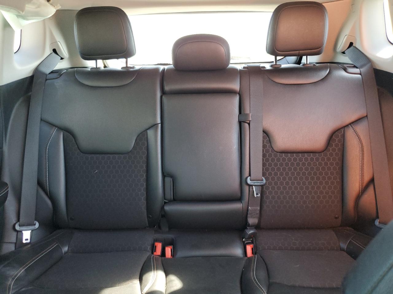2020 Jeep Compass Latitude VIN: 3C4NJCBB4LT241702 Lot: 48745925