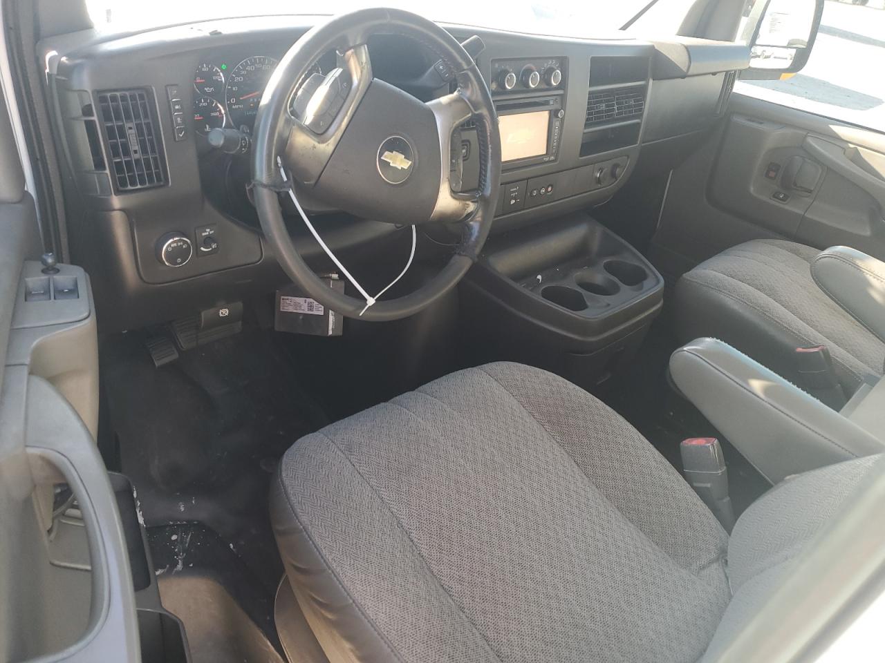 2014 Chevrolet Express - Image 8