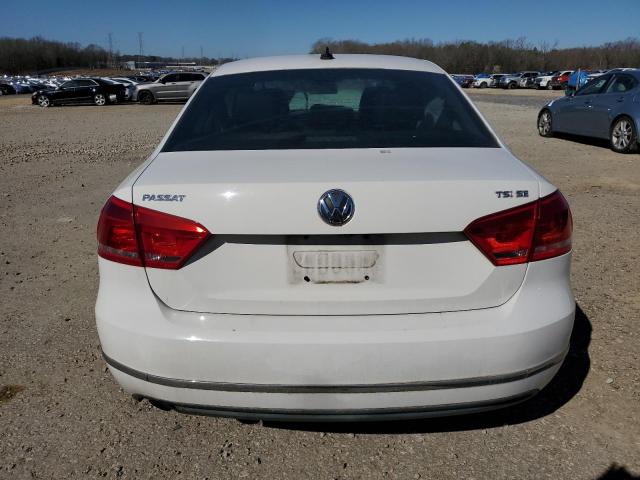 Седани VOLKSWAGEN PASSAT 2015 Білий