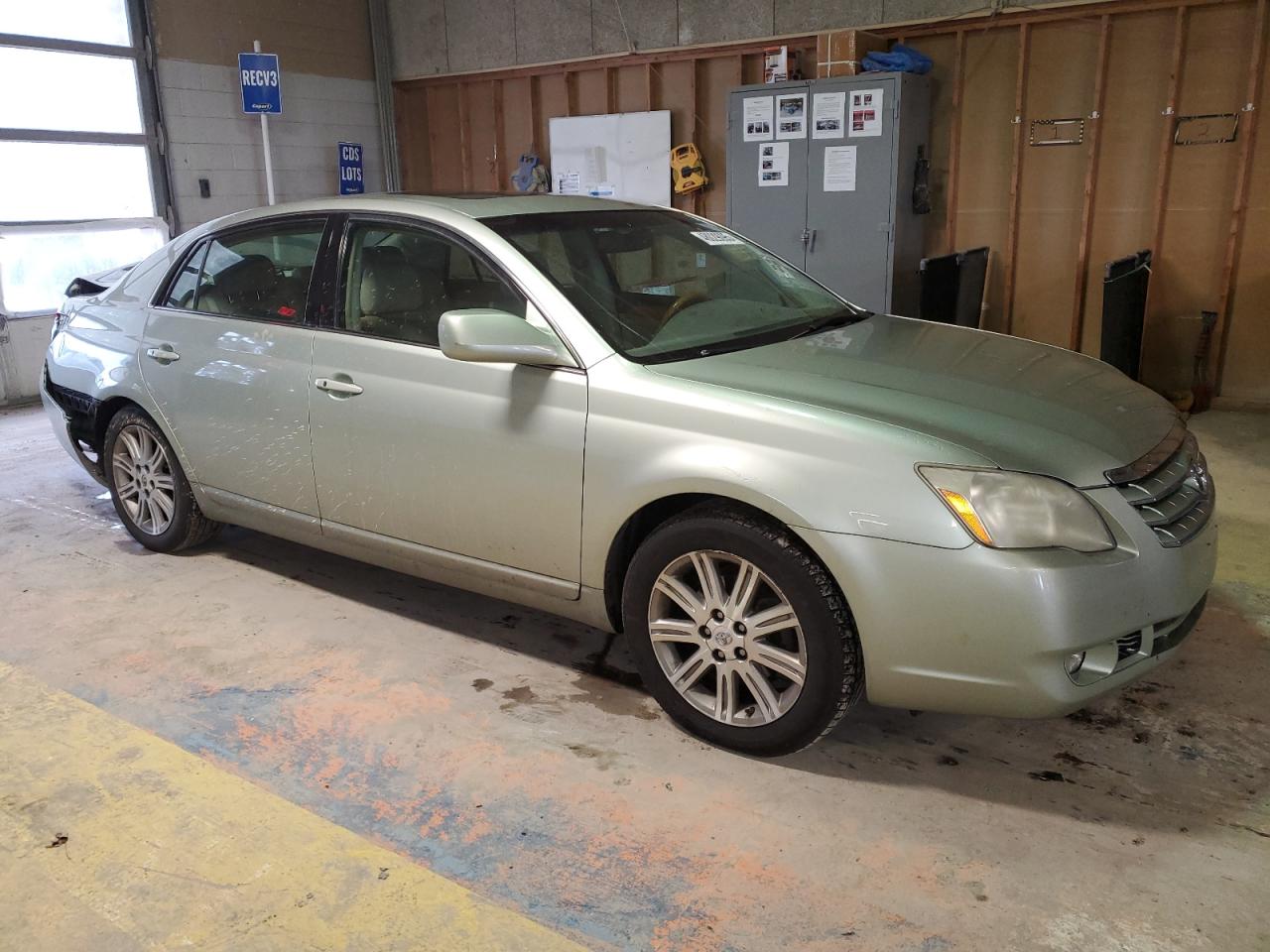2007 Toyota Avalon - Image 4